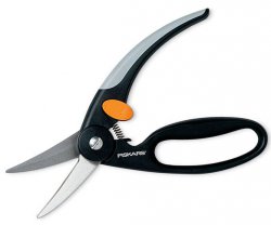 Nůžky zahradní s chráničem prstů univerzální Fiskars 111450